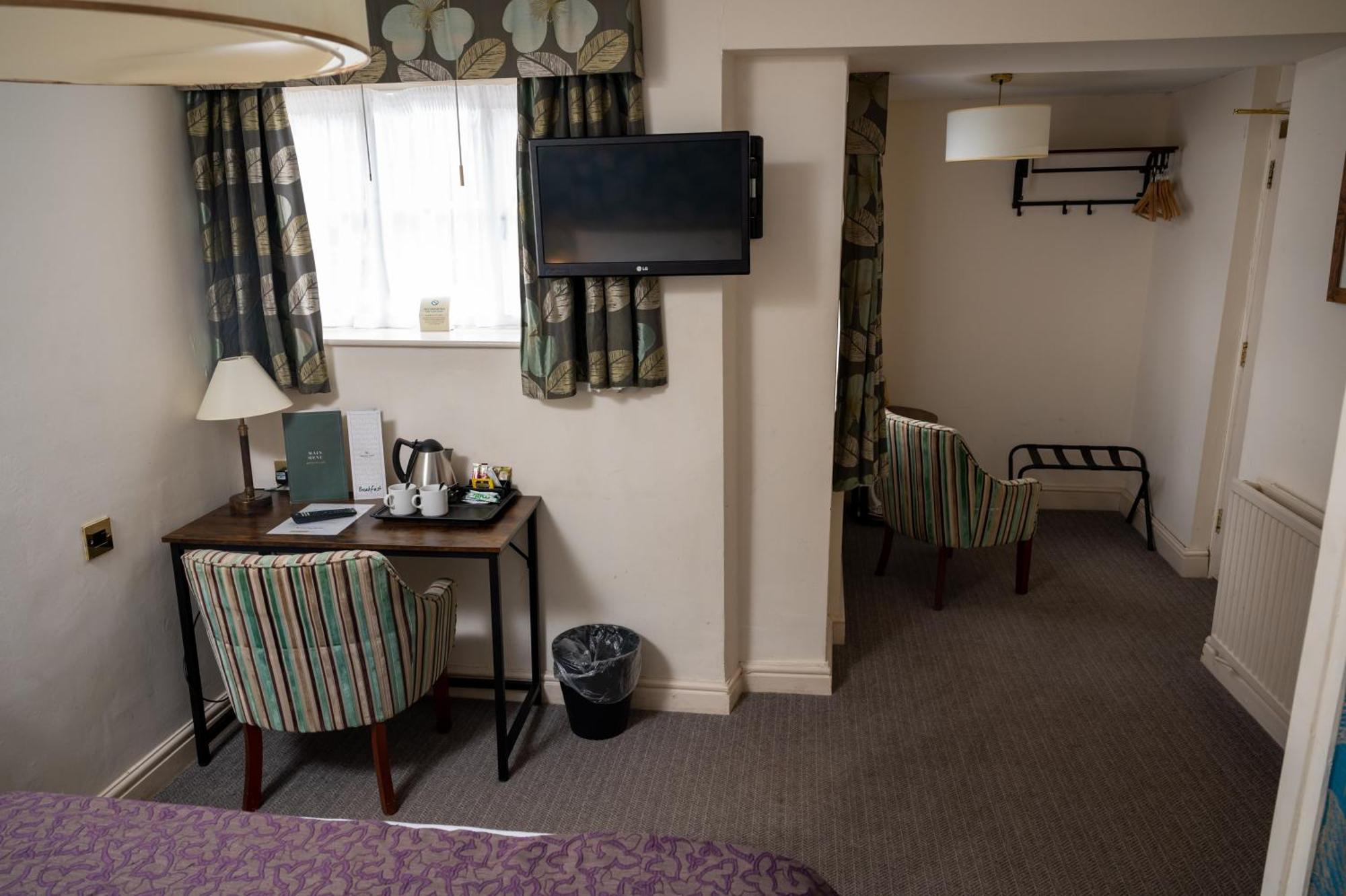 Cross Hands Hotel by Greene King Inns Old Sodbury Buitenkant foto